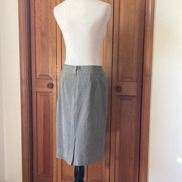 Madison Studio Pencil Skirt, Size 4 - Picture 3 of 10